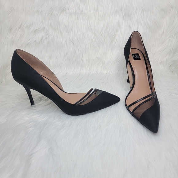 ZAC Zac Posen pointed toe black stiletto heels. - Picture 4 of 9